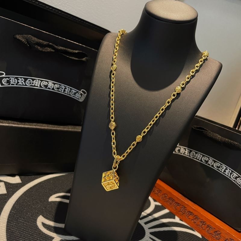 Ch*0me He**ts necklaces